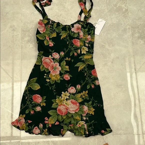 NWT reformation Christine dress in Belvedere print. Size 2 - Picture 6 of 6